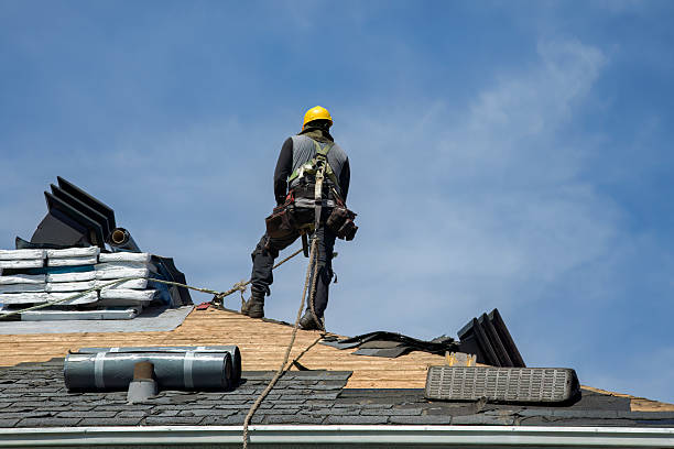 Professional Gutter Installation technician working in Rochester, WA